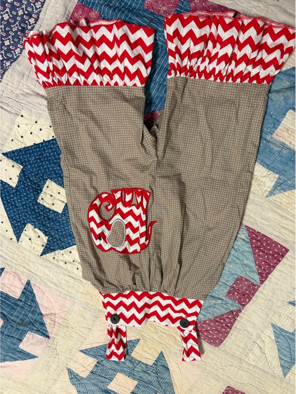 La Femme Toddler Girls Red Chevron Elephant Romper Size 2T Ruffle Jumpsuit